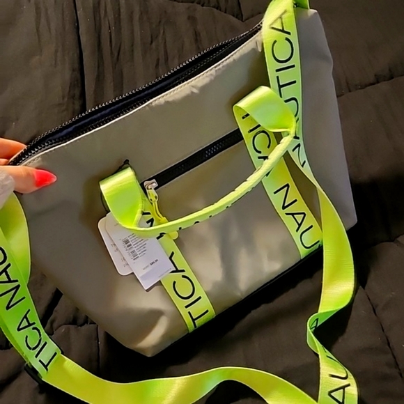 Nautica handbag - Picture 1 of 8
